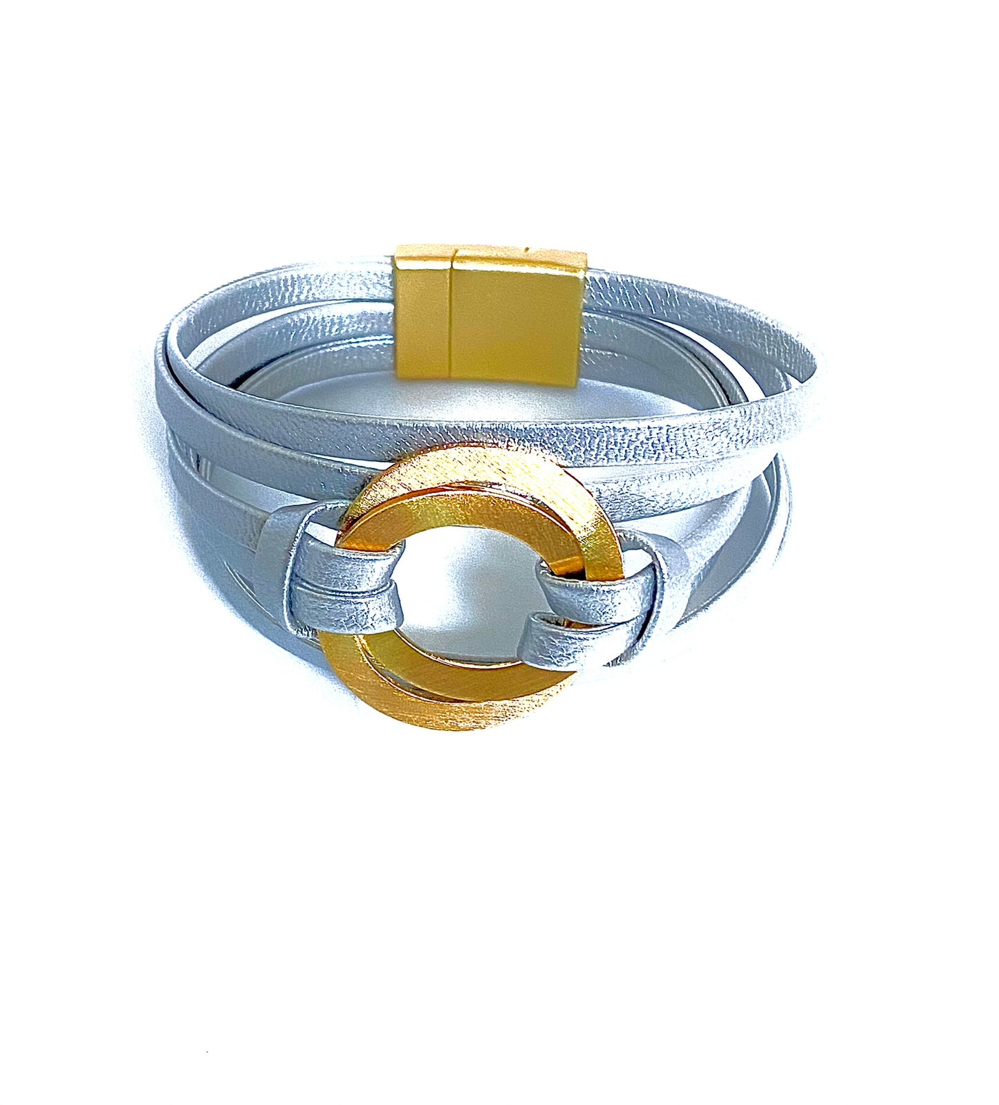 Leather Bracelets circle accent
