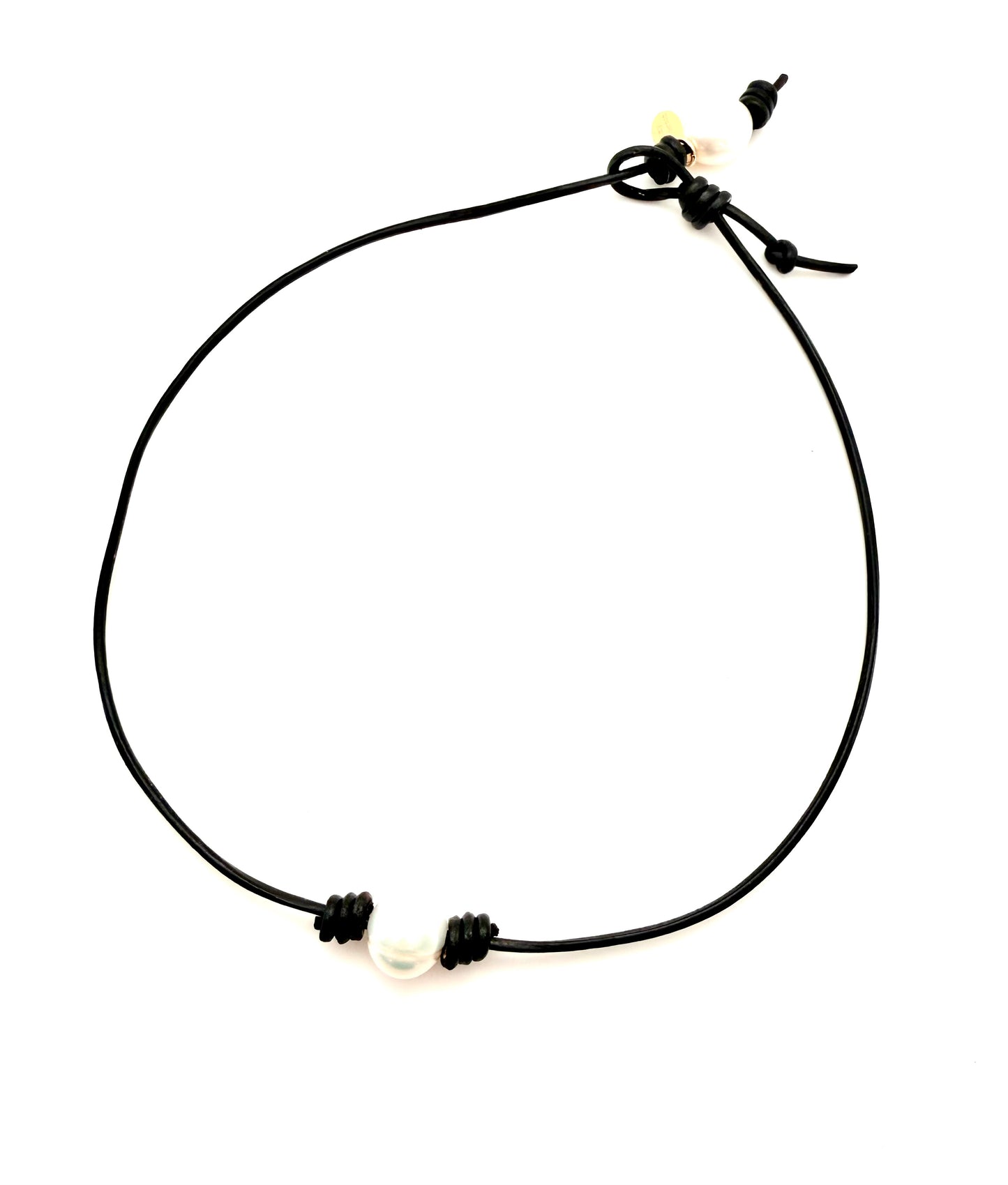 Pearl Leather Choker