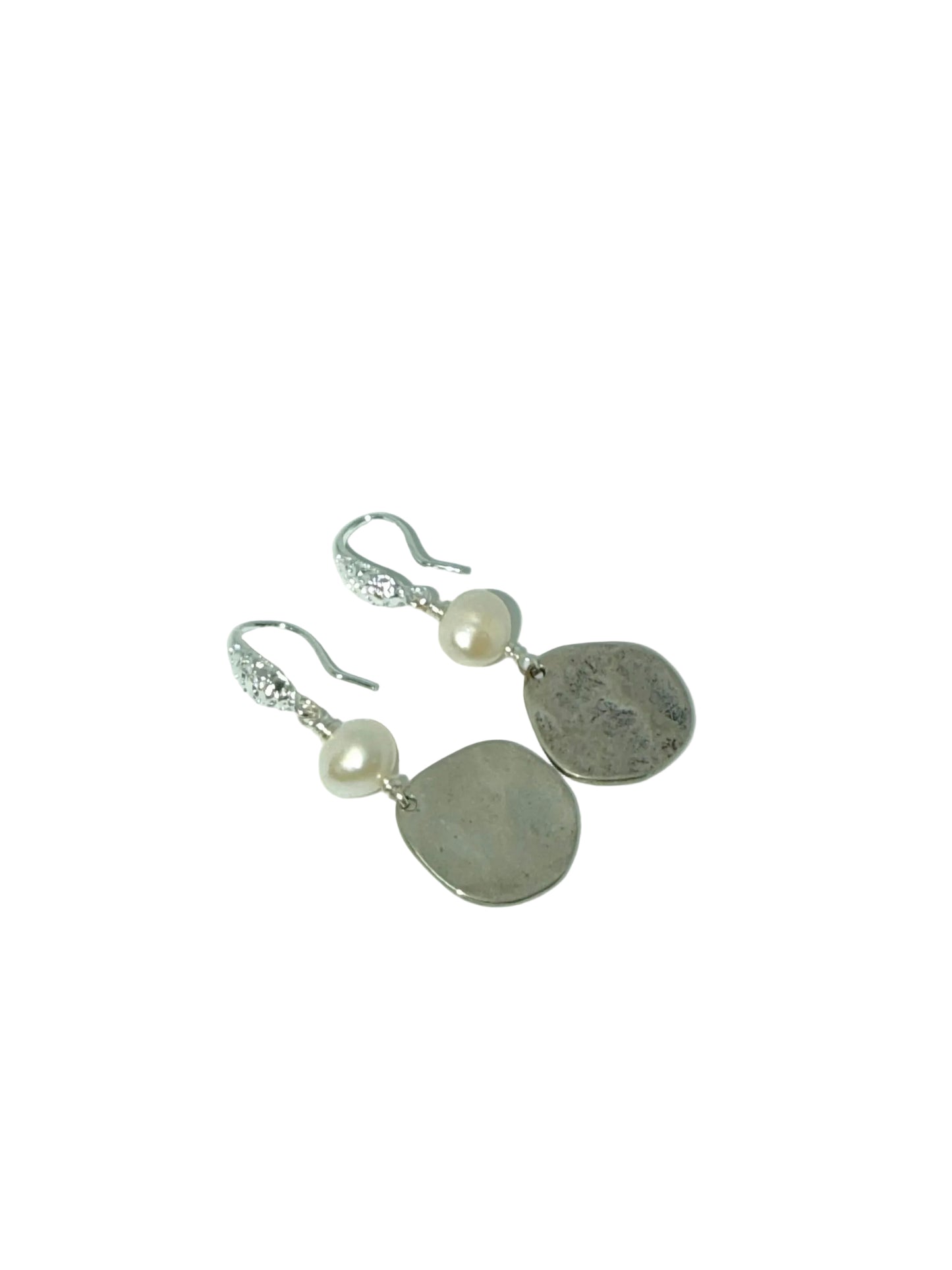 Sterling Silver Pearl Earring