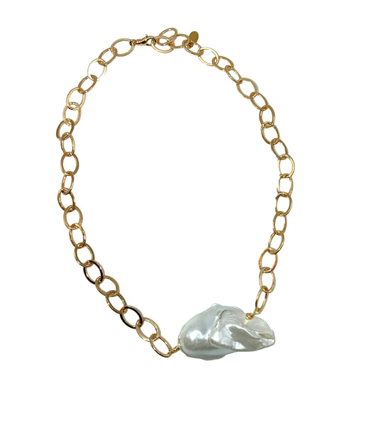 Statement Pearl Necklace